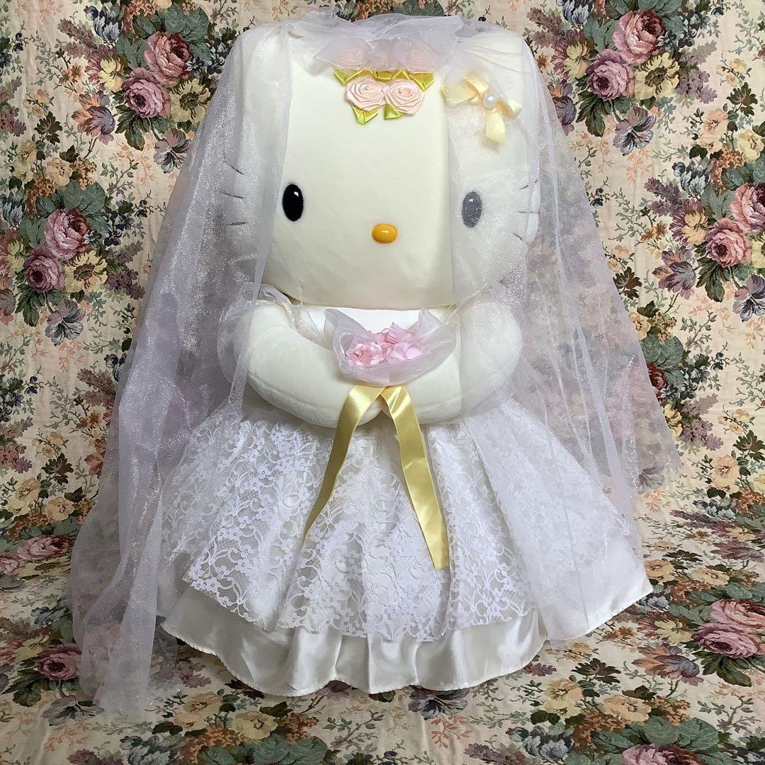 キティ　ウェディング　BIG ぬいぐるみ