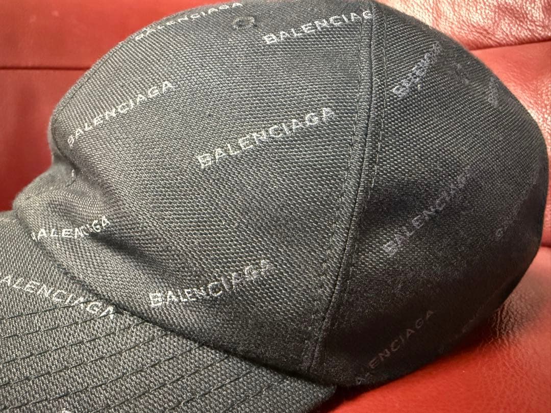 BALENCIAGA 総柄ロゴ キャップ 黒 L59 正規品 鑑定可