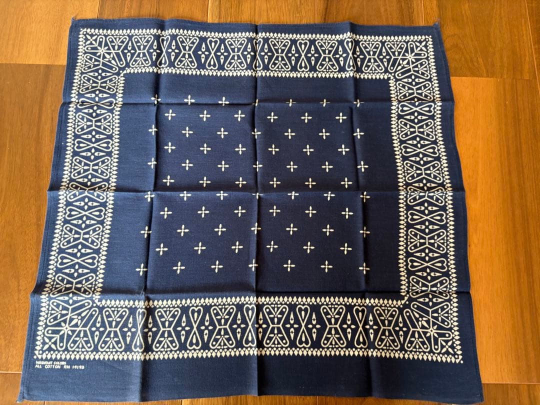 週末セール！ヴィンテージバンダナ クロス