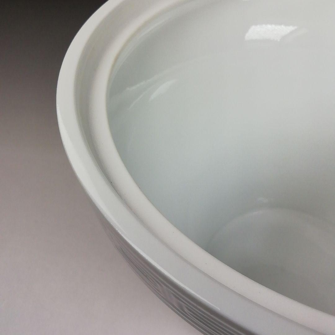 Ｗ６４　水指　『白磁　青海波』『末広水指』『横石喜助 造』　共箱　茶道具