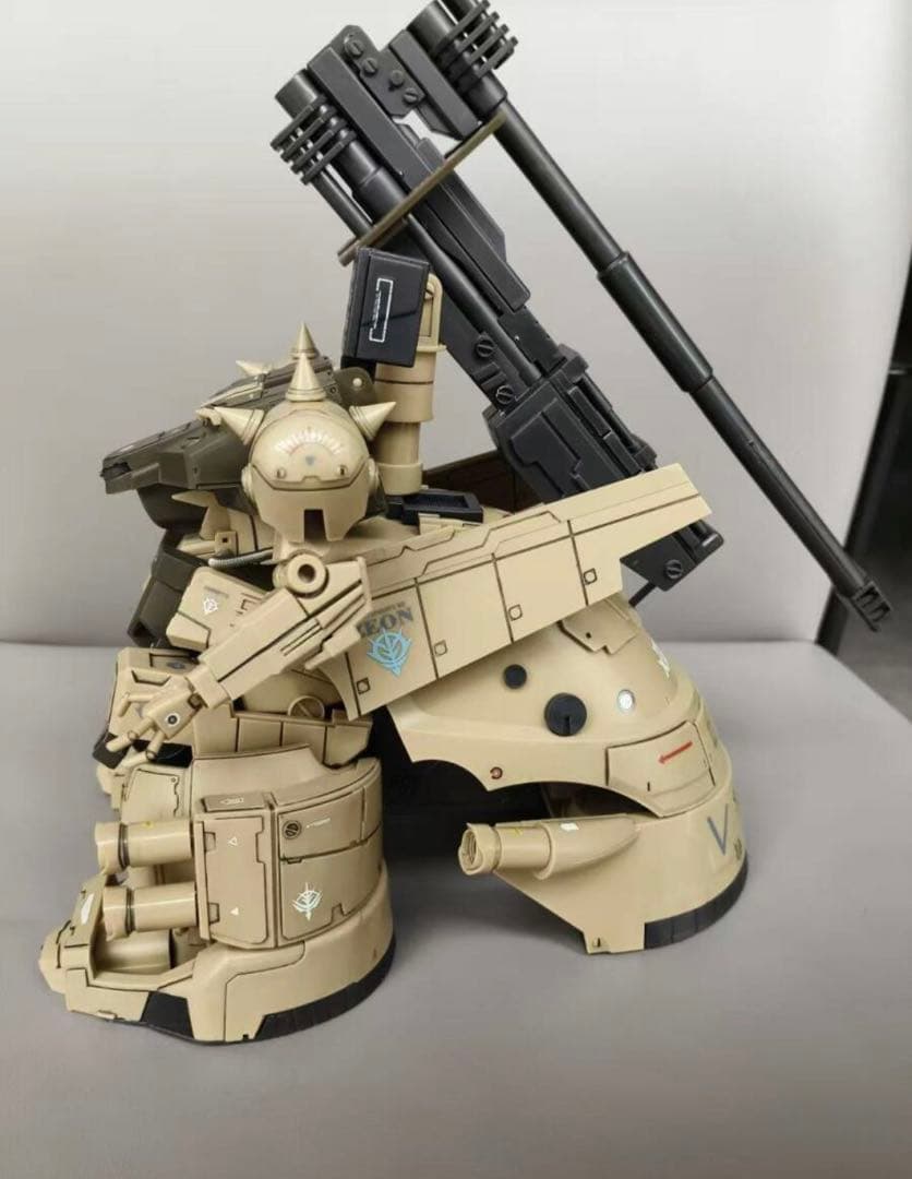 海外製　ザメル プラモデル 　(バンダイ製で1/144 相当サイズ)