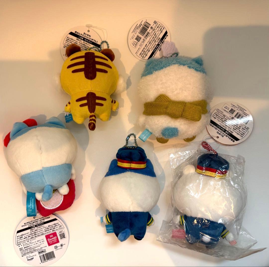 ちいかわ　まとめ売り②　虎さん/ぬくぬくの装い/駅員さん/サンリオデスクトップ