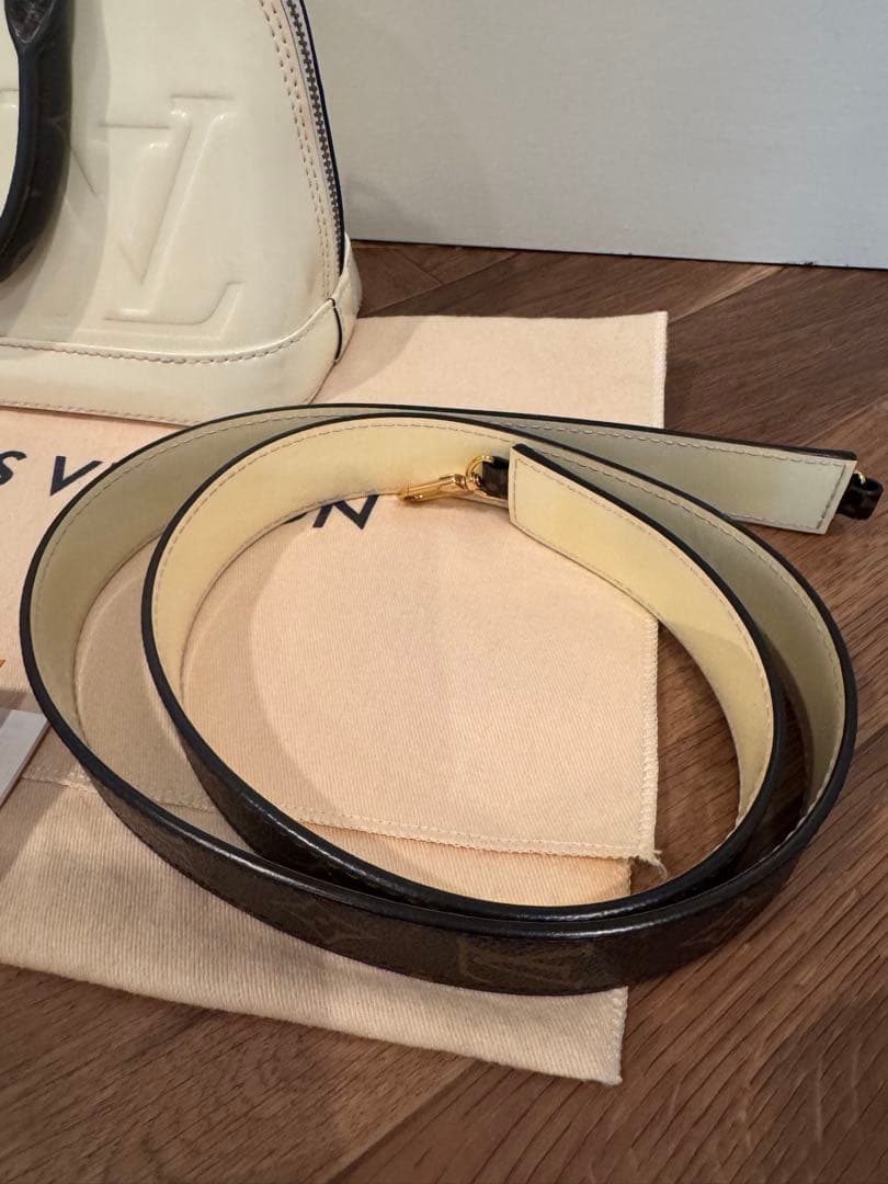 ma.LOUIS VUITTON ALMA BB ホワイト