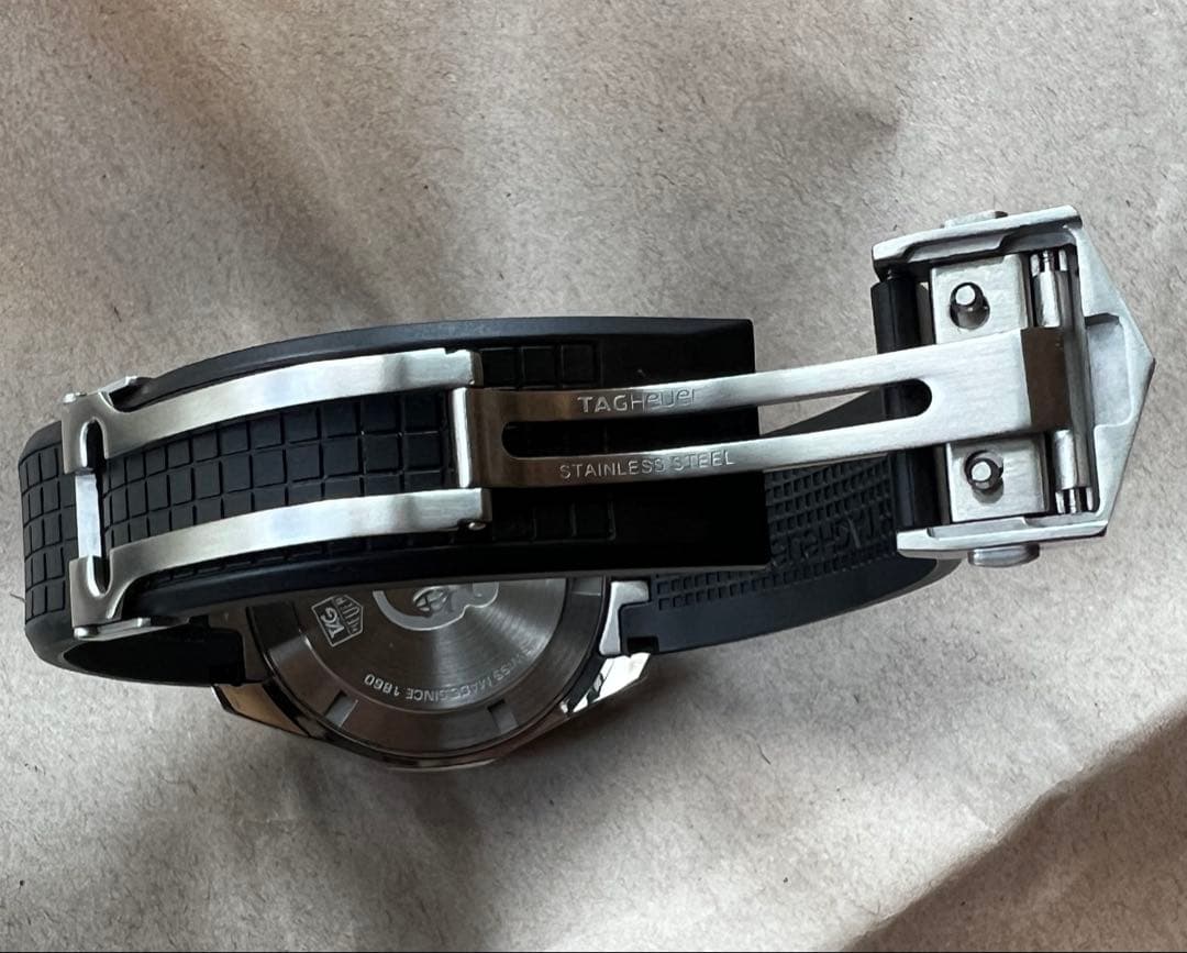 タグ・ホイヤー （TAG Heuer）アクアレーサー クォーツ クロノグラフ