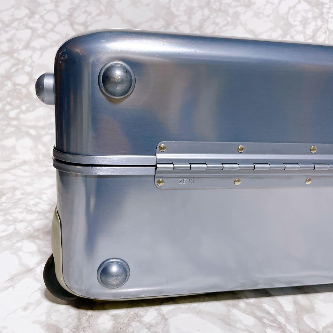 ゼロハリバートン スーツケース キャリーケース　トランク　アルミ