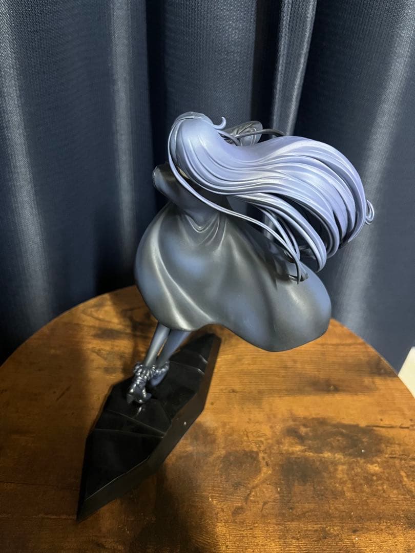 ado×oda アートビジュアルフィギュア