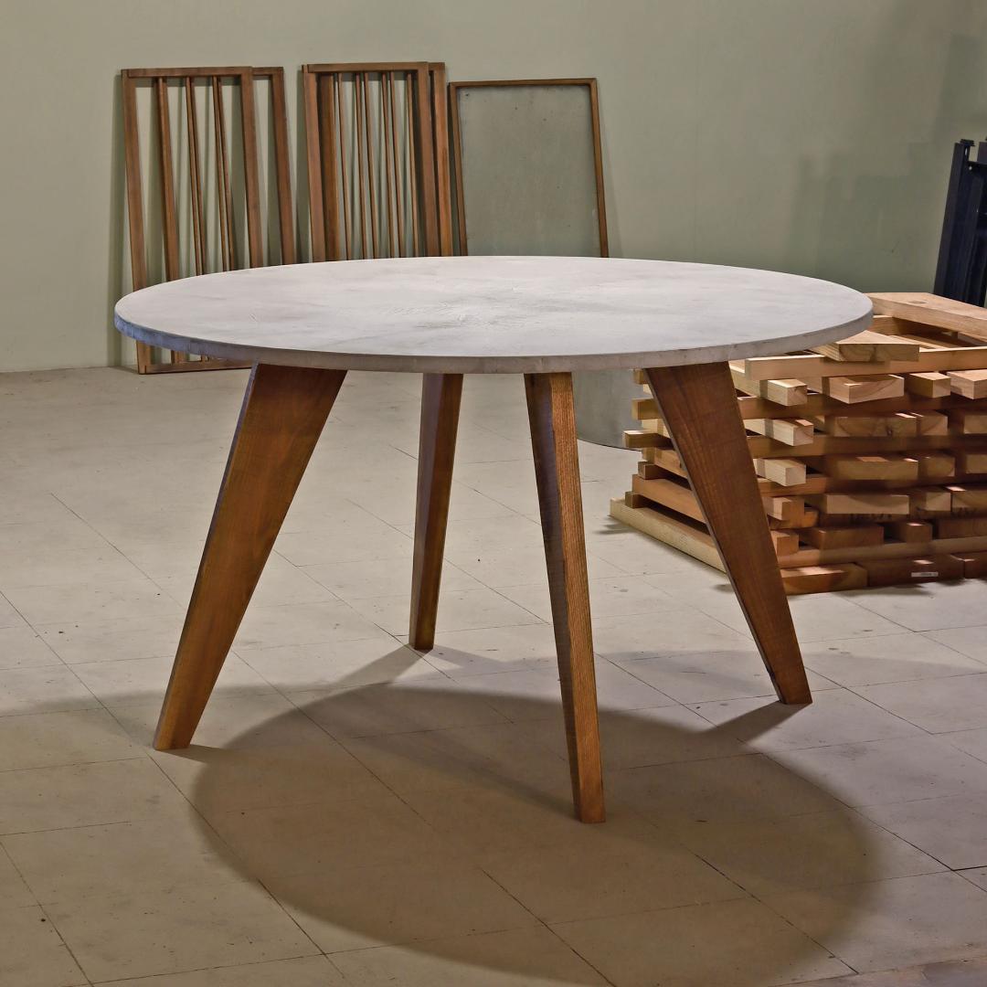 オーダー専用｜ラウンドテーブル｜ダークグレー｜Φ120cm｜薄塗りモルタル