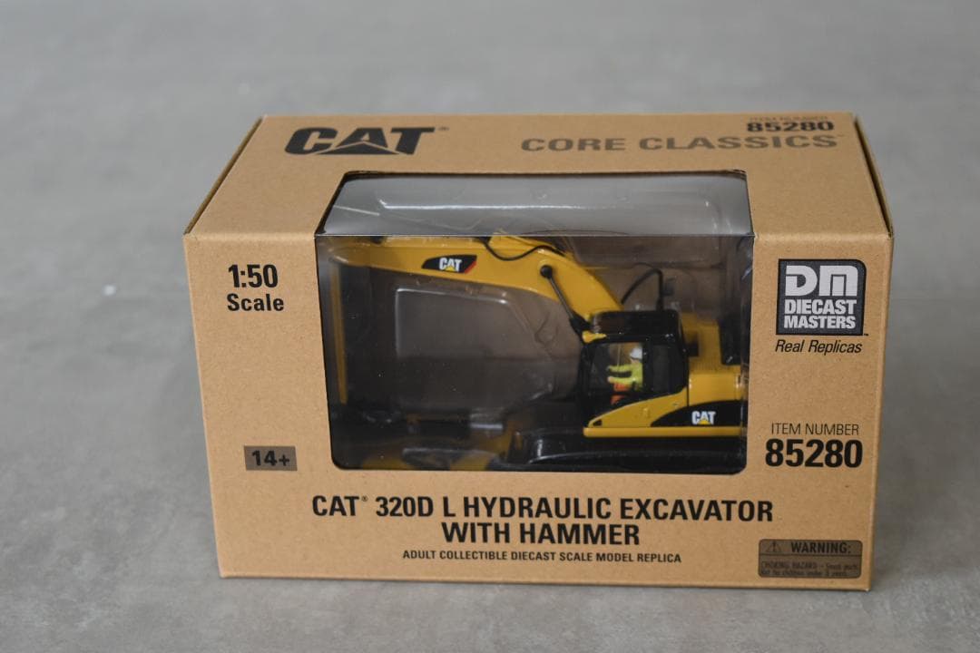 かんじさん専用：キャタピラー 1:50 ミニチュアセット　9台