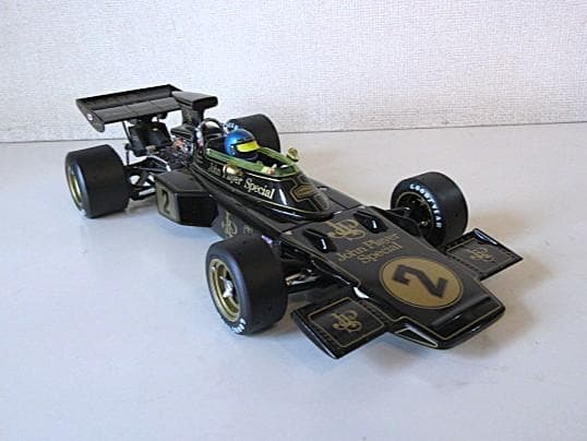 特価 exoto (1/18) ロータス 72D R.ピーターソン