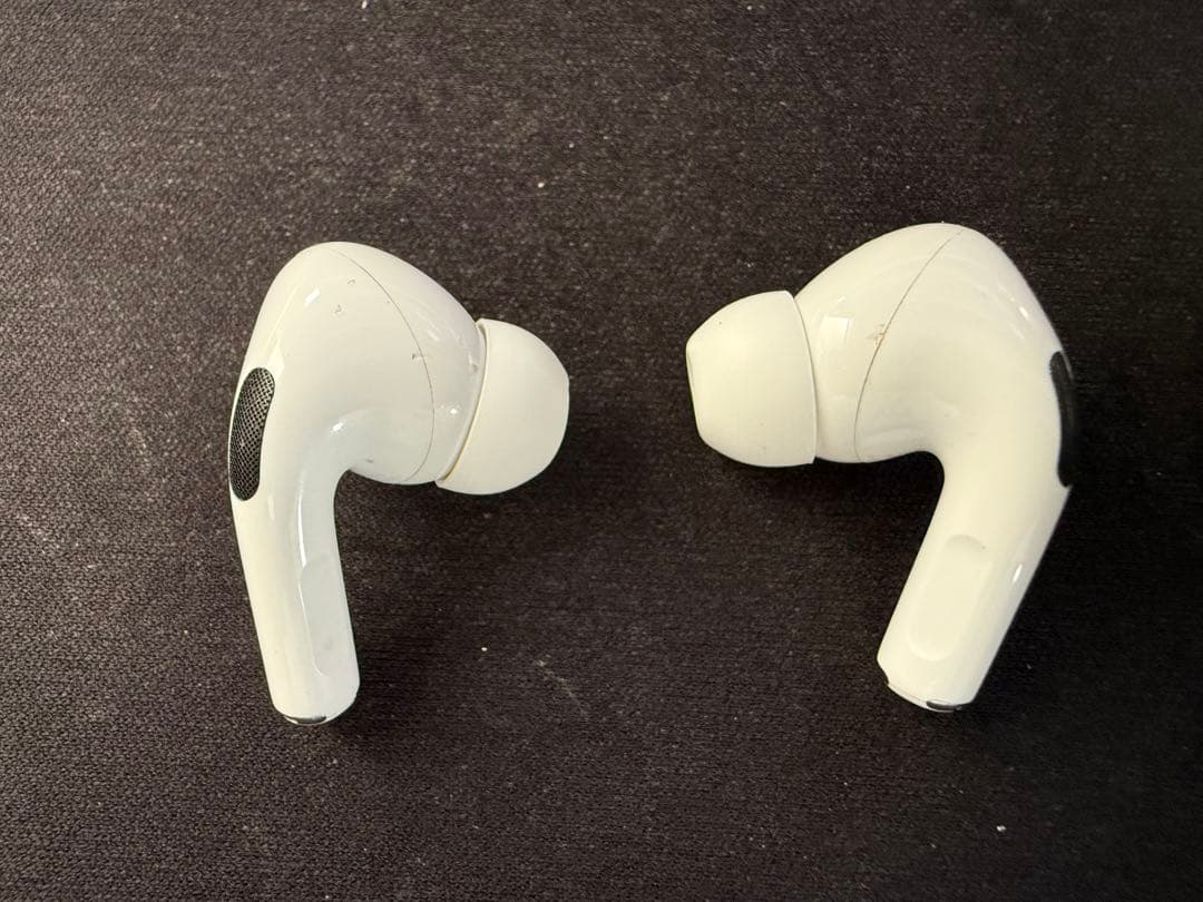 AirPods Pro 2本体 充電ケース付き