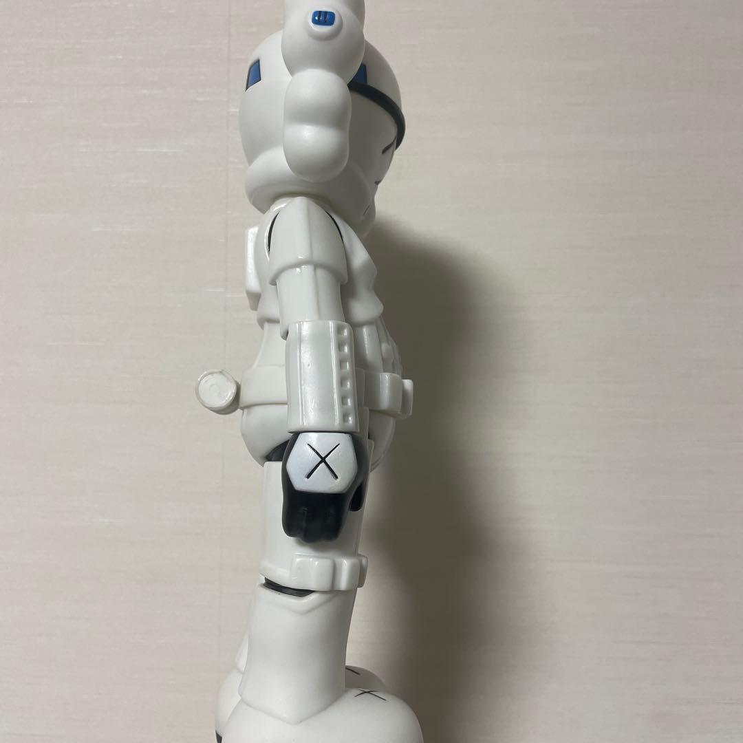 KAWS x STARWARS ストームトゥルーパー