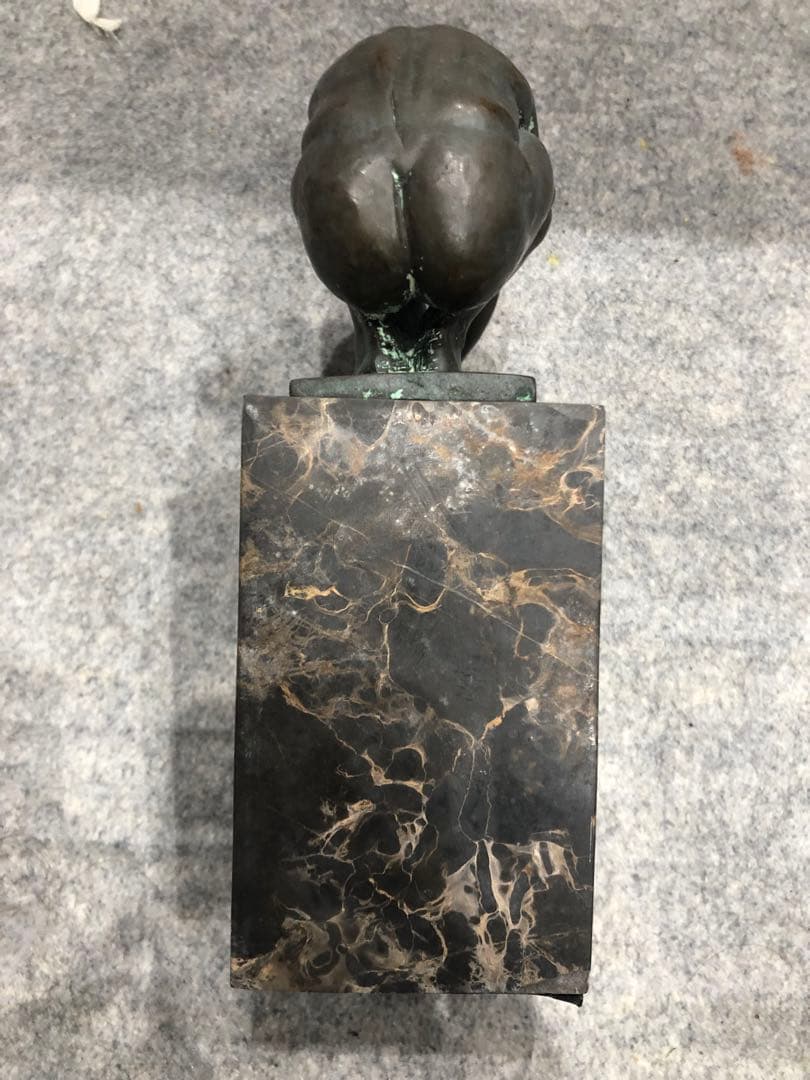 ブロンズ　像　男性　アート　置物　飾物　オブジェ　アンティーク