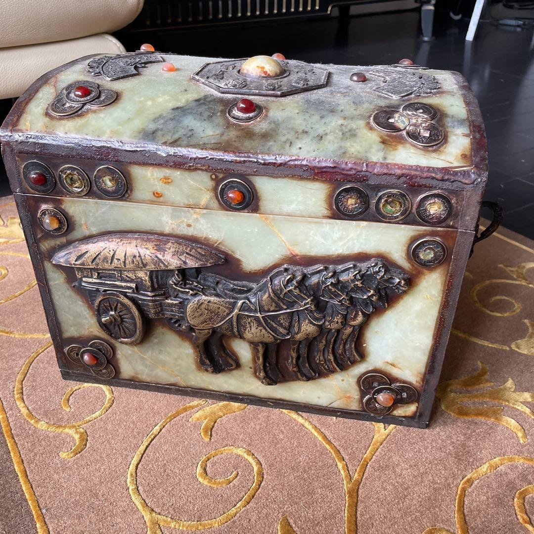中国　玉石　宝箱　10.5kg