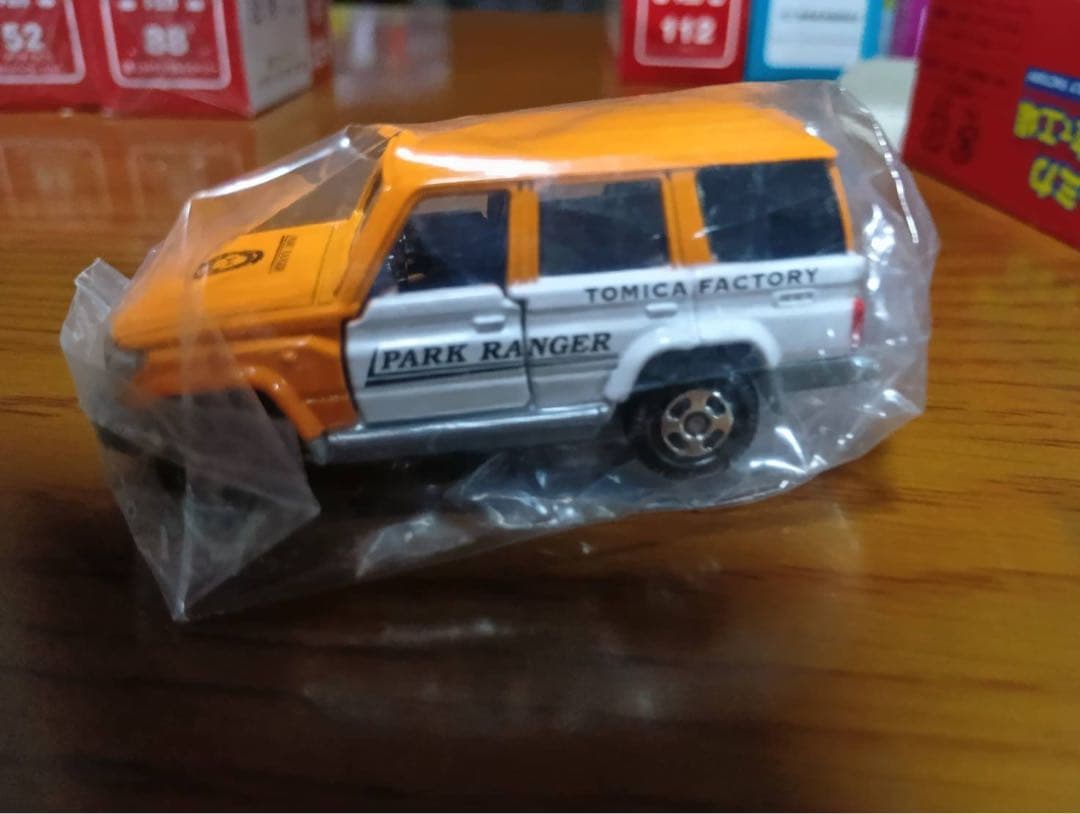 【10台セット】トミカ　トライトン・ハイラックス・　他　四駆・バン　セット