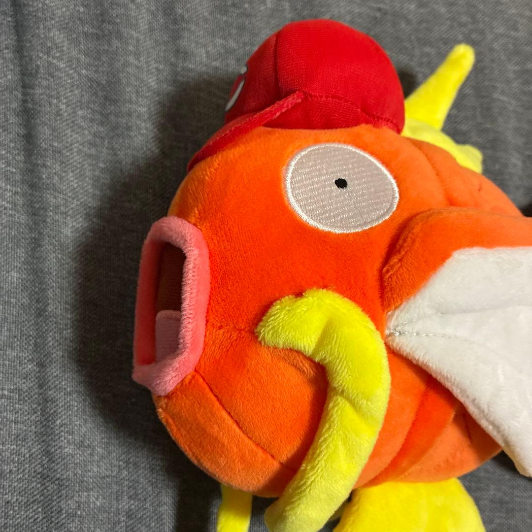 ポケモンセンター限定　コイキング×広島カープ　ぬいぐるみ