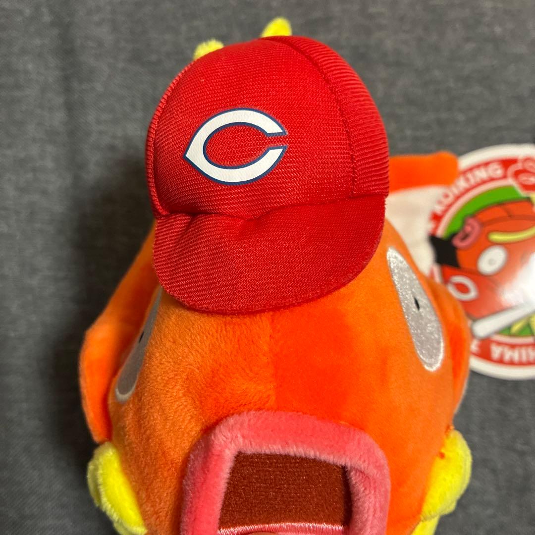 ポケモンセンター限定　コイキング×広島カープ　ぬいぐるみ
