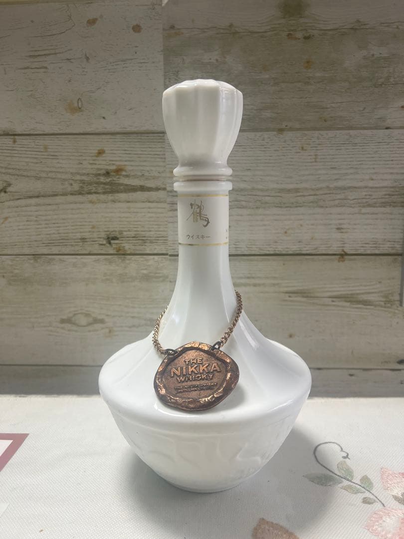 鶴　ウイスキーボトル