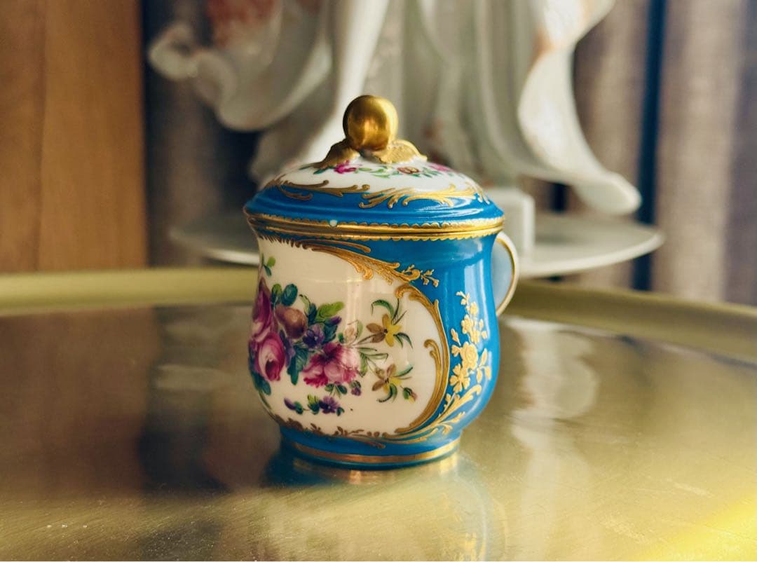 セーブル Sevres初期 「ブルーセレステ地金彩花絵ポット」マイセン