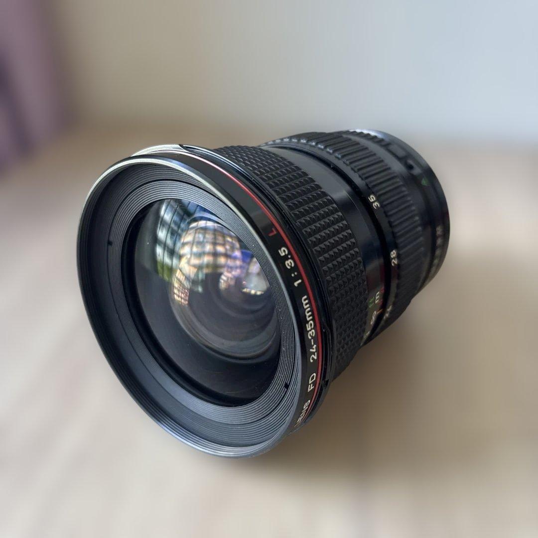 Canon FD 24-35mm f/3.5 ズームレンズ　フードつき