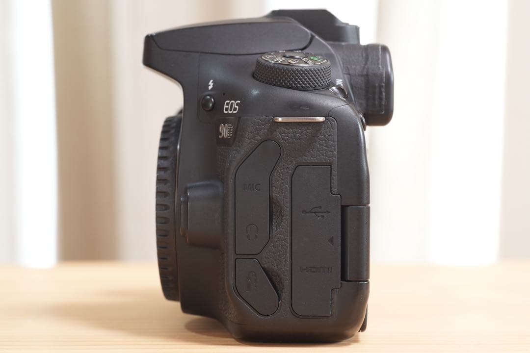 Canon EOS 90D デジタル一眼レフカメラ