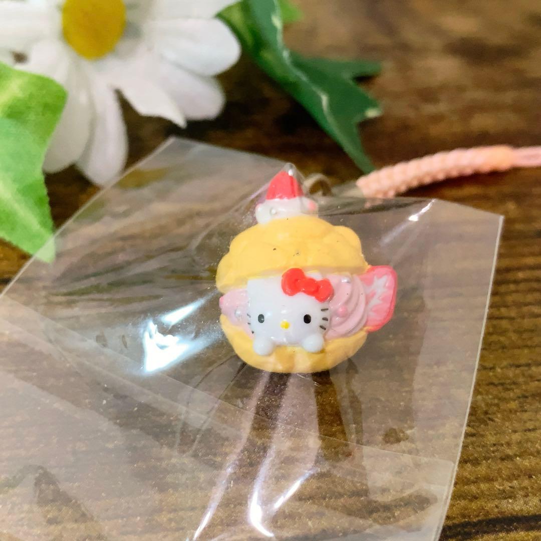 【激レア】ご当地キティ　スイーツ　根付　ストラップ イチゴ　シュークリーム 希少