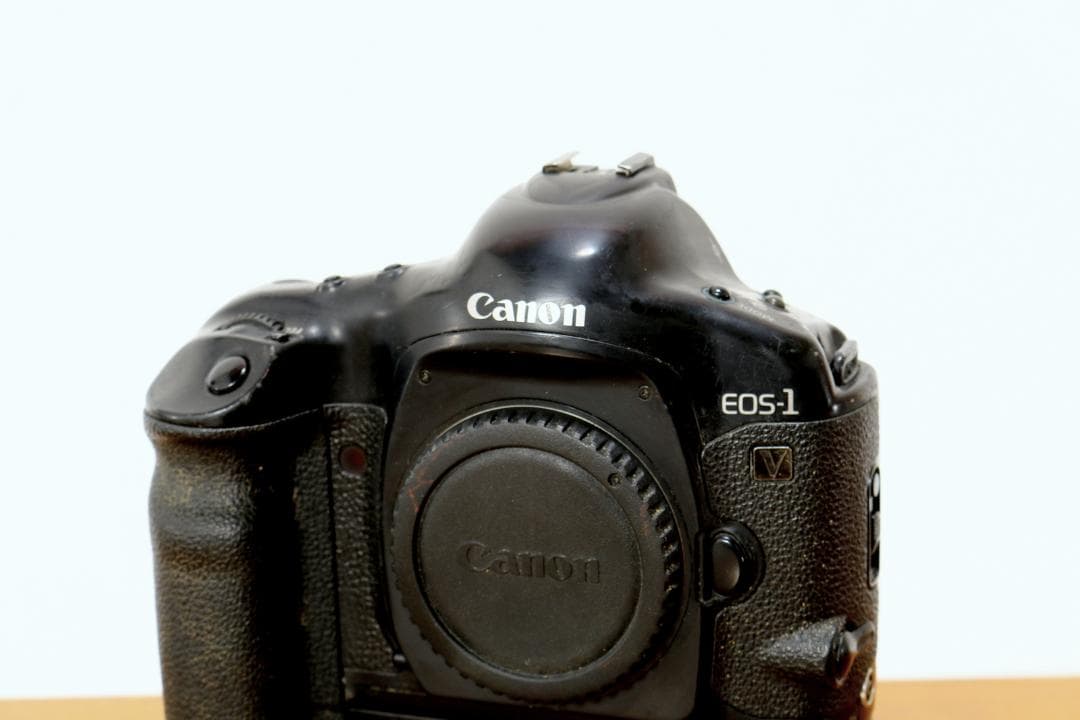 Canon EOS-1V 連写用バッテリーグリップ付き