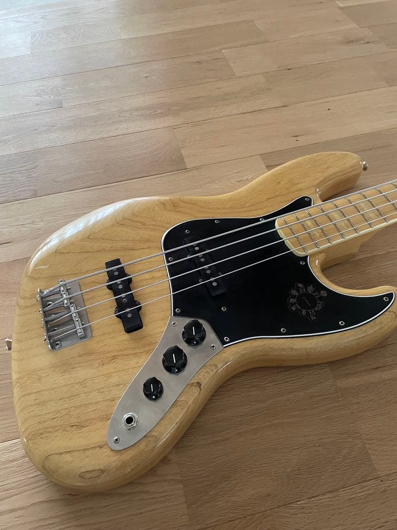 LSL INSTRUMENTS VALENCIA 70s ジャズベース