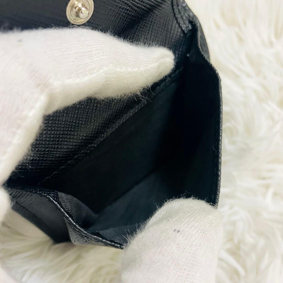 極美✨付属完備✨PRADA 二つ折り財布 サフィアーノ 三角ロゴ レザー 黒