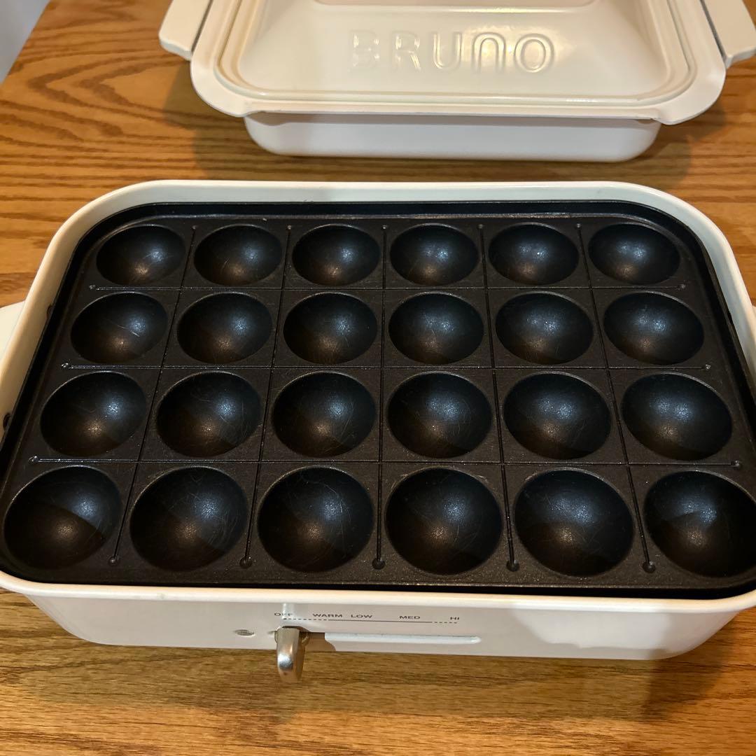 BRUNO コンパクトホットプレート ホワイト 深鍋、たこ焼きプレート付き