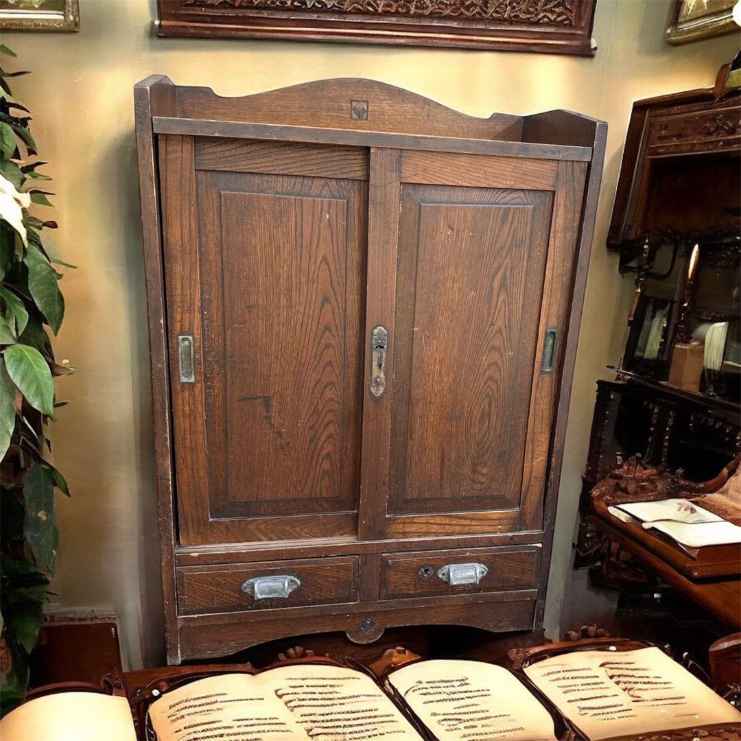 ヴィンテージ　古道具　飾り棚　戸棚　本箱