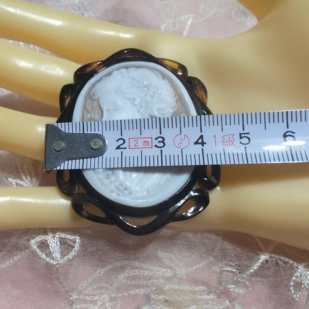 ★お値下げ★シェルカメオ付き本鼈甲ブローチ兼用ペンダント