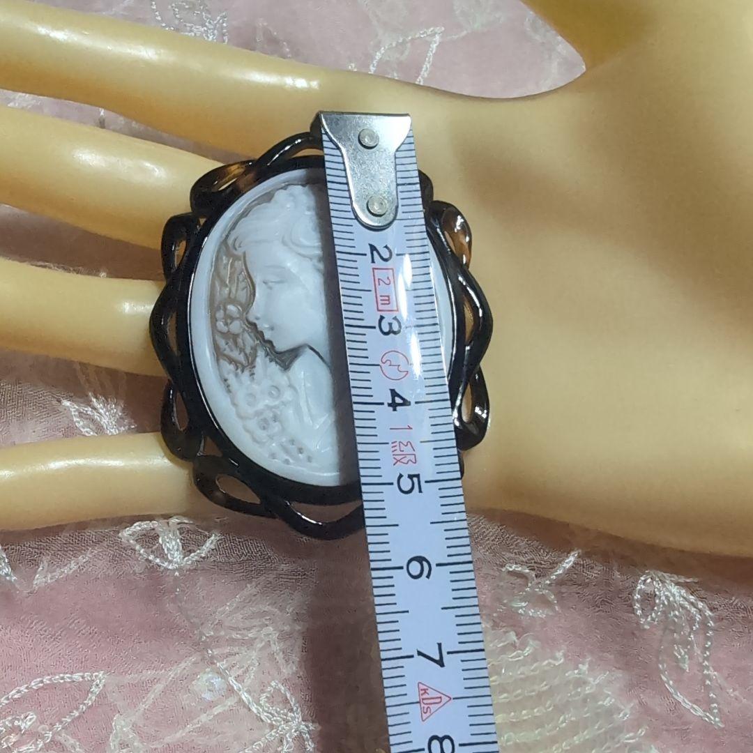 ★お値下げ★シェルカメオ付き本鼈甲ブローチ兼用ペンダント