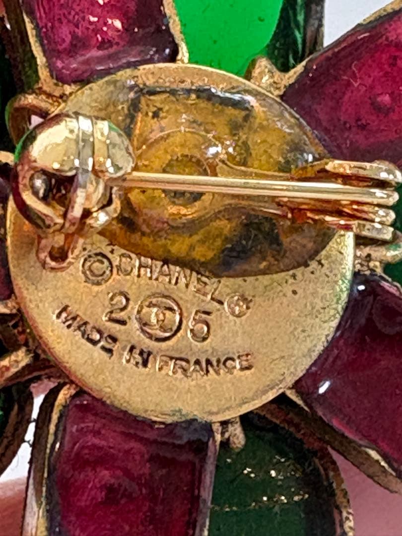 CHANEL 花形 ブローチ 205 フランス製