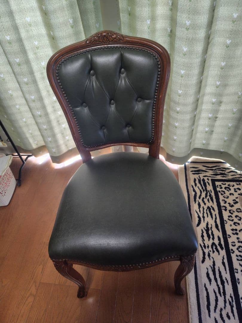 【モンチッチ】ダイニングテーブル　イタリア製