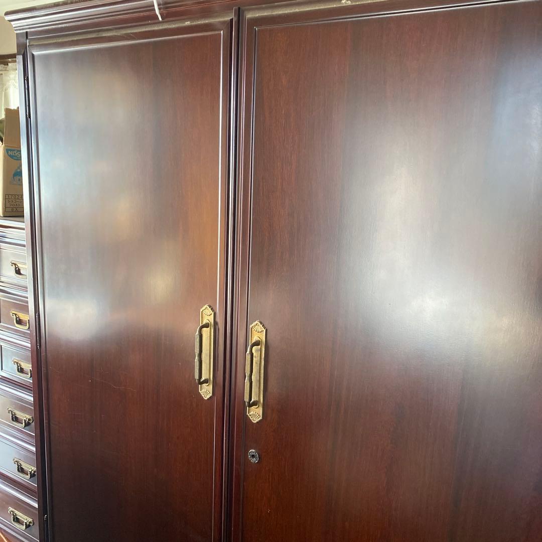 木製ダークブラウン　アンティーク箪笥