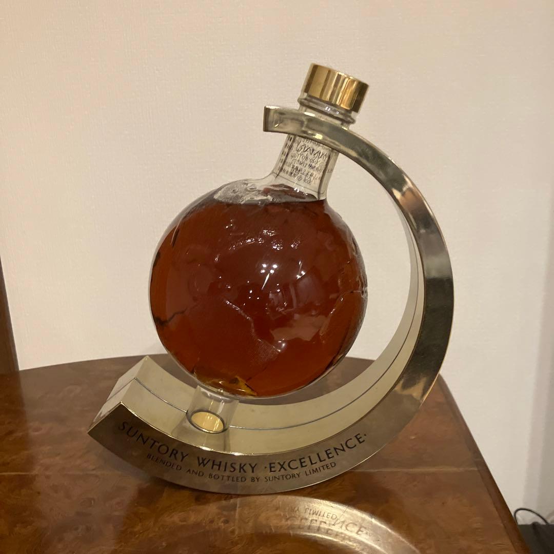 サントリー　エクセレンス　地球儀ボトル