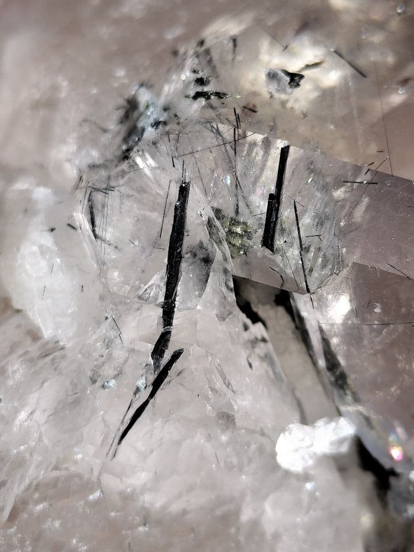 【早いもの勝ち超特価】ブルーザギマウンテンクォーツ　1kg超え