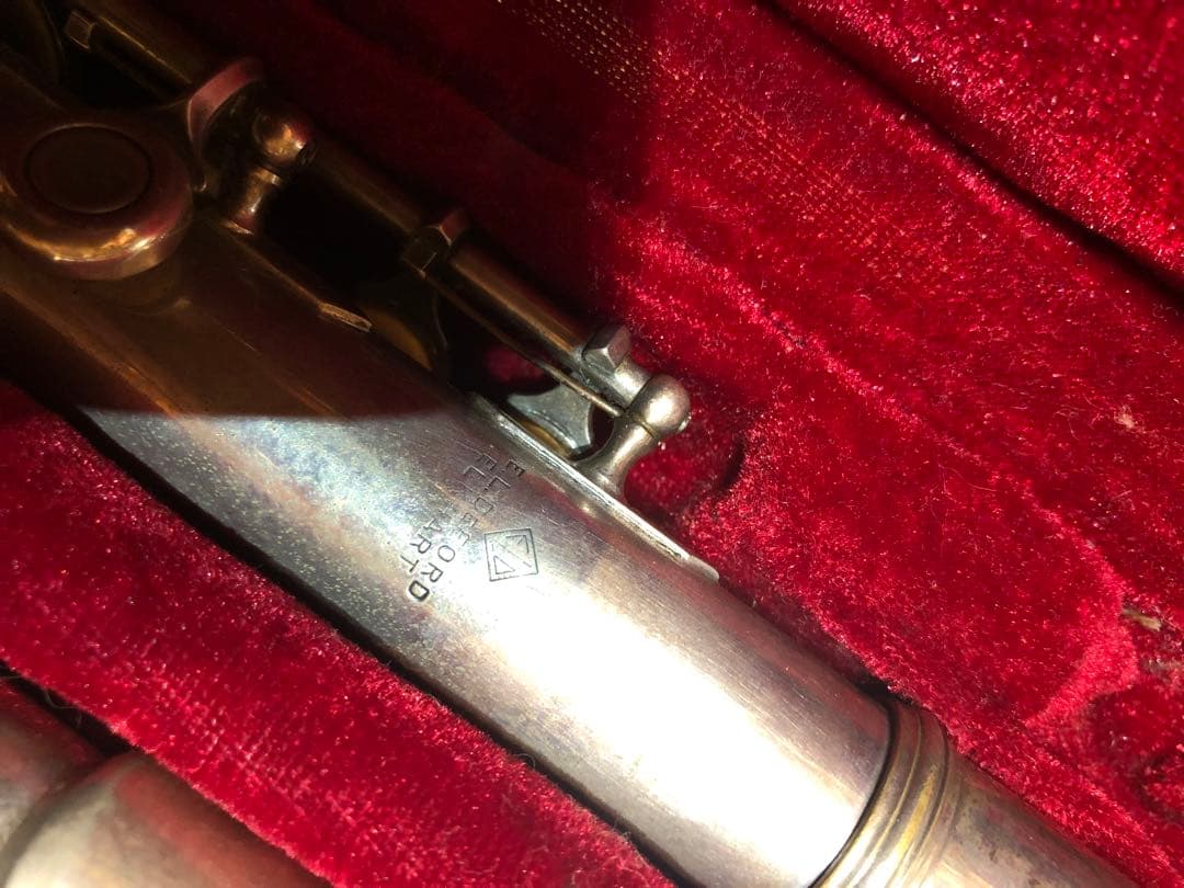 ELKHART フルート 本体 ハードケース付き