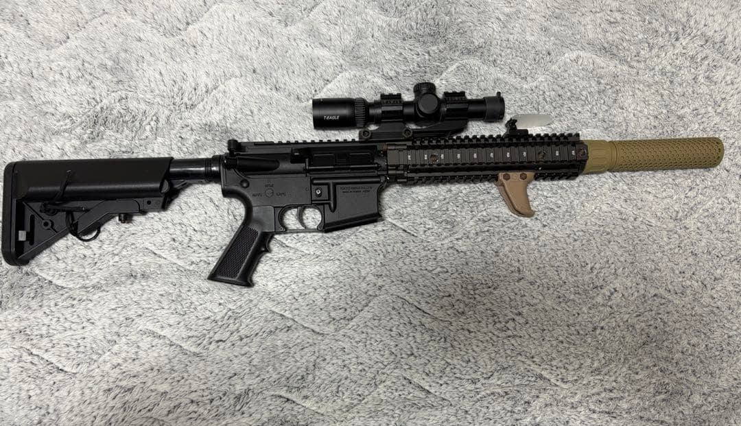 M4ライトプロダニエルディフェンスハンドガードトイガン