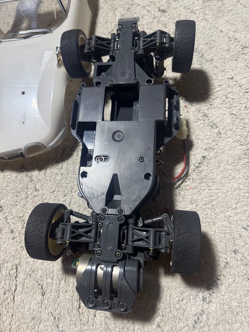 タミヤ トヨタ2000GT ラジコンカー 本体