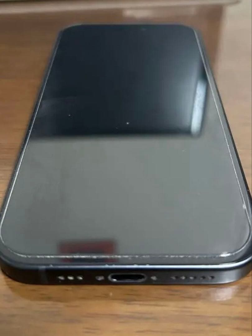 SIMフリー iPhone15 海外版 デュアルSIMカード仕様