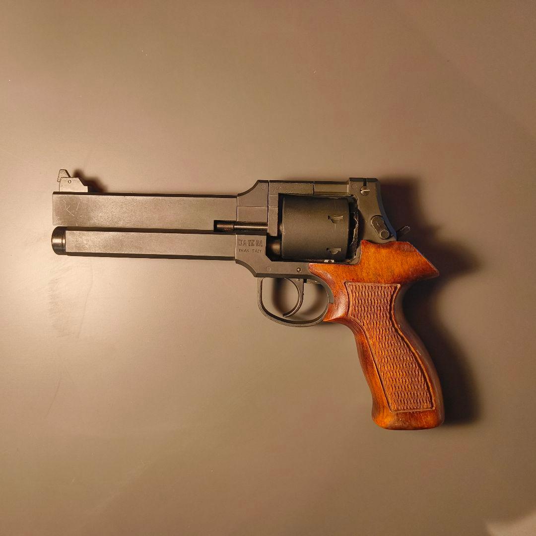 マルシン　マテバリボルバー　8mm木製グリップ仕様