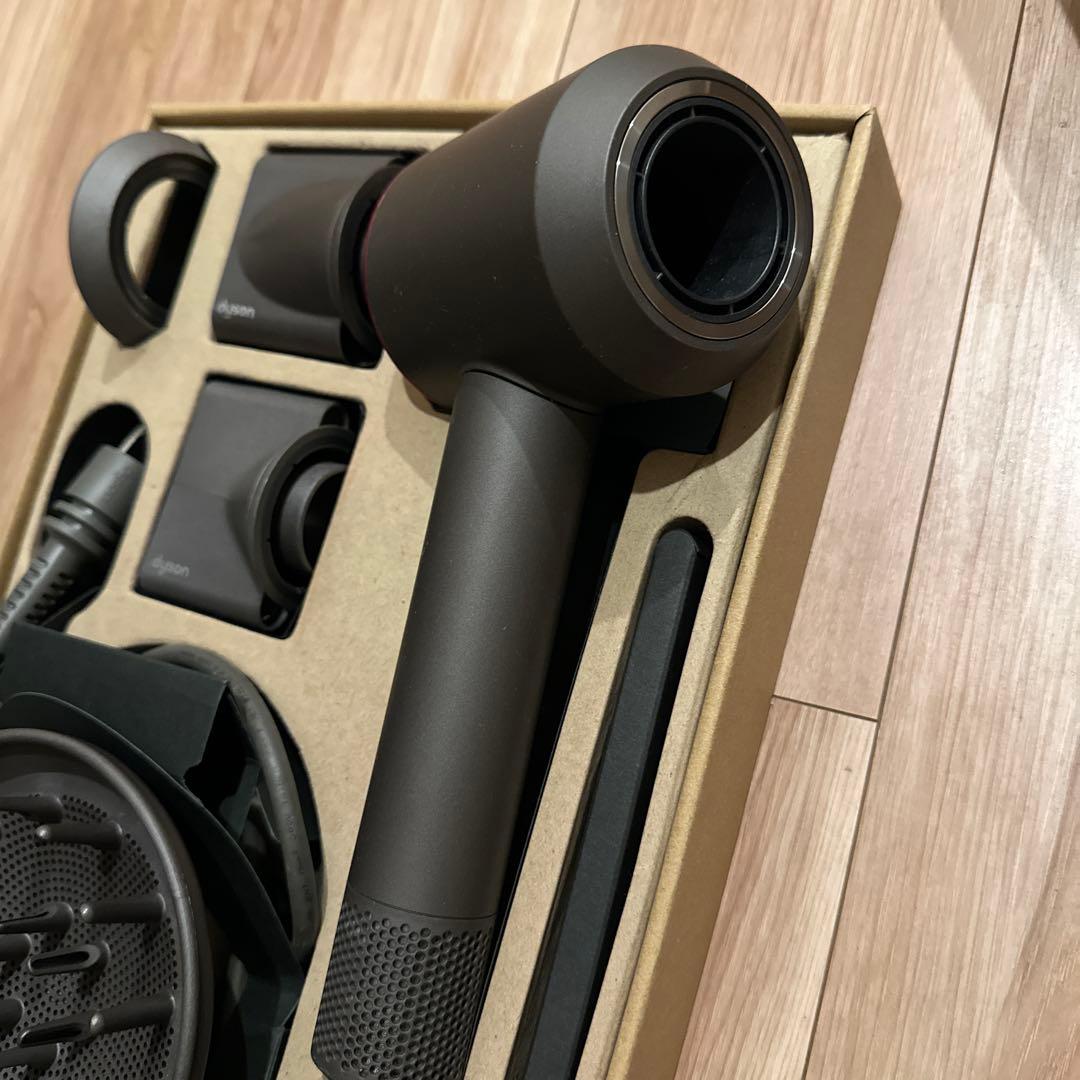 ダイソン supersonic ionic ドライヤー
