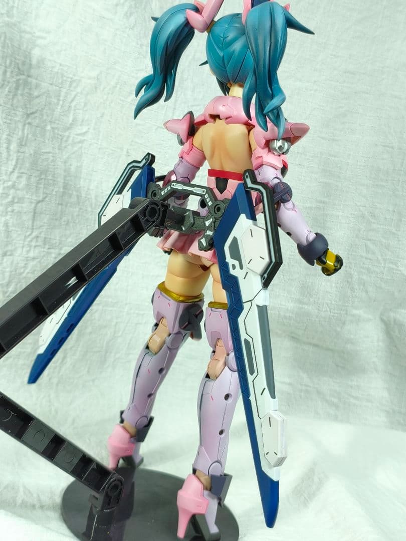 コトブキヤ　ジェネ　グランデスケール　塗装完成品