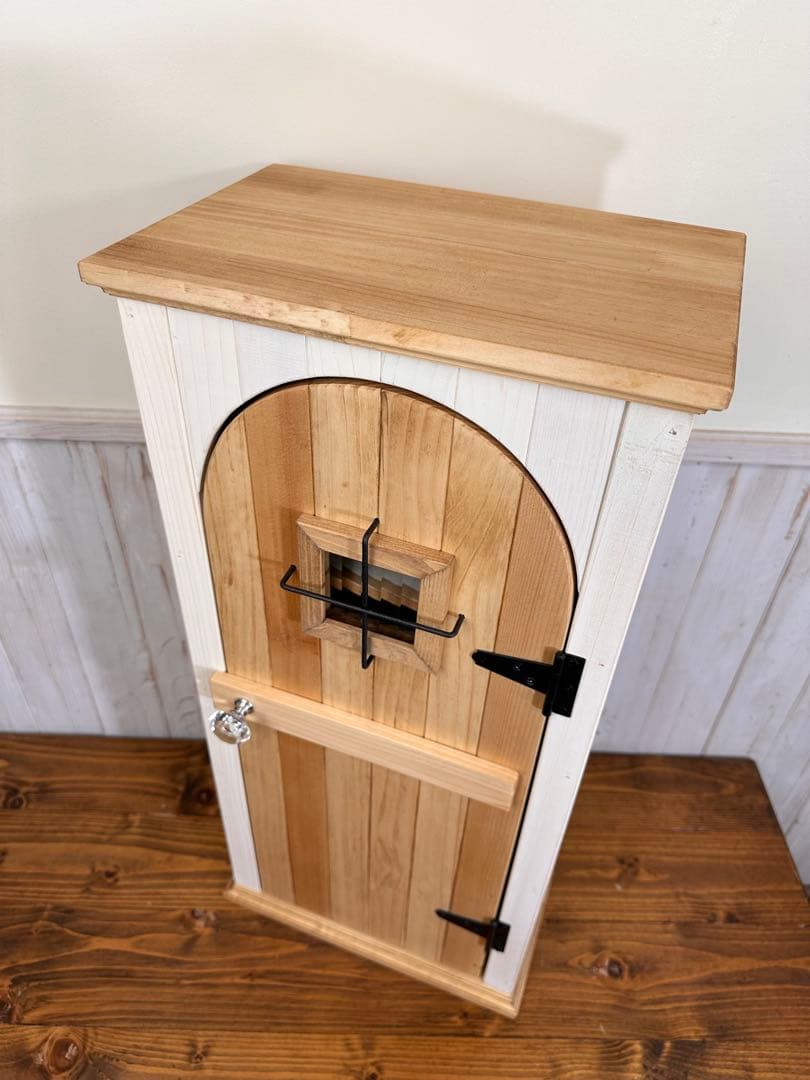 し*も様 【1点のみ　微小難あり】ナチュラルアンティークの扉のようなキャビネット