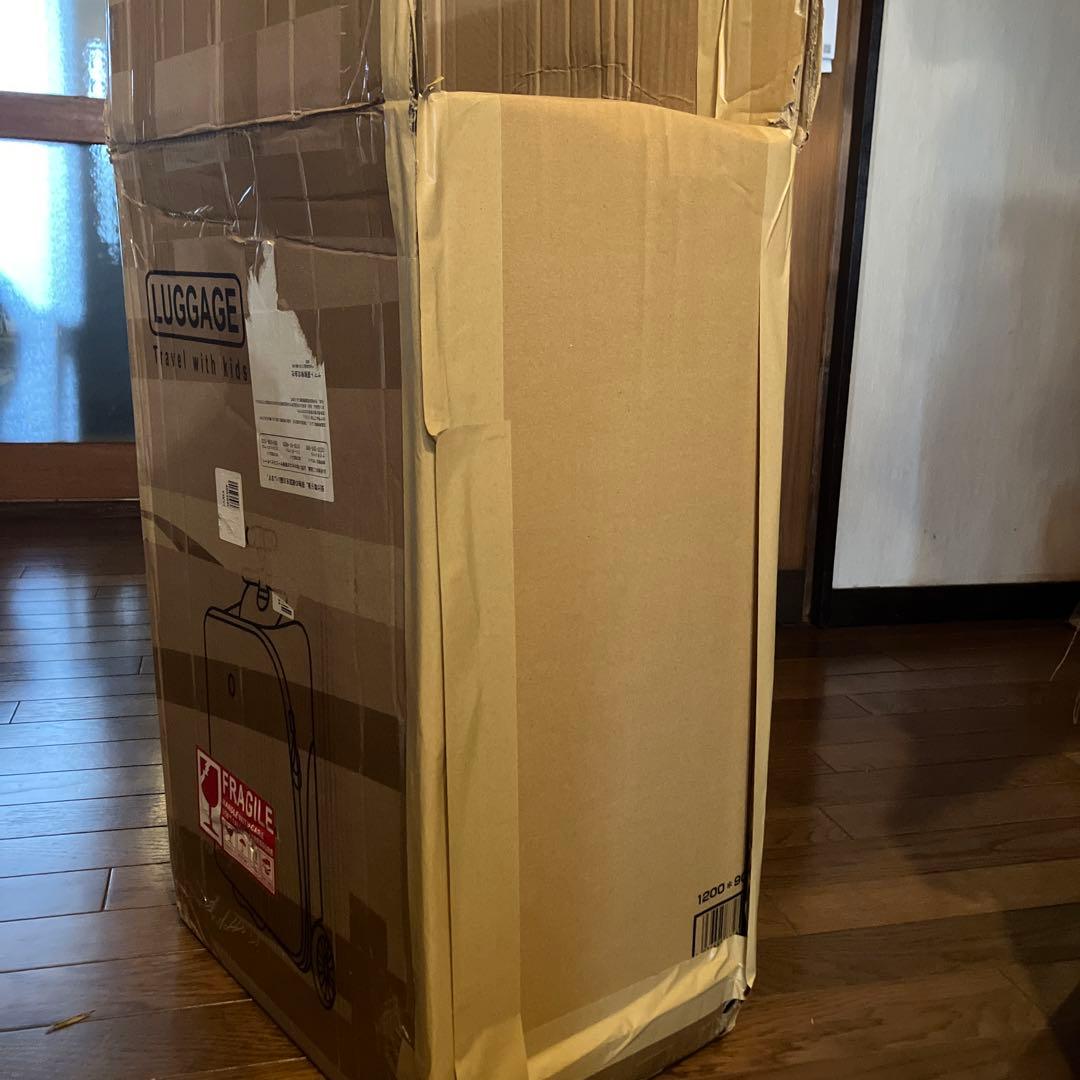 新品タグ付Q-BOX 乗れるキャリーケース　スーツケース　バッグ　子供乗せ