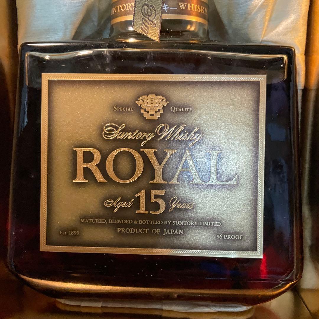 限定品 サントリー ロイヤル 15年 ゴールドラベル 750ml