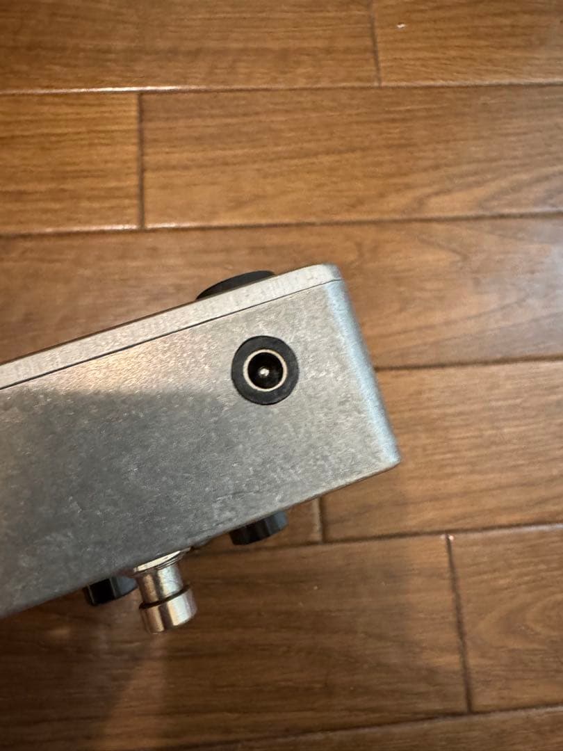 fuzz face dlx (バッファ後に繋ぐことができる切り替え有り)