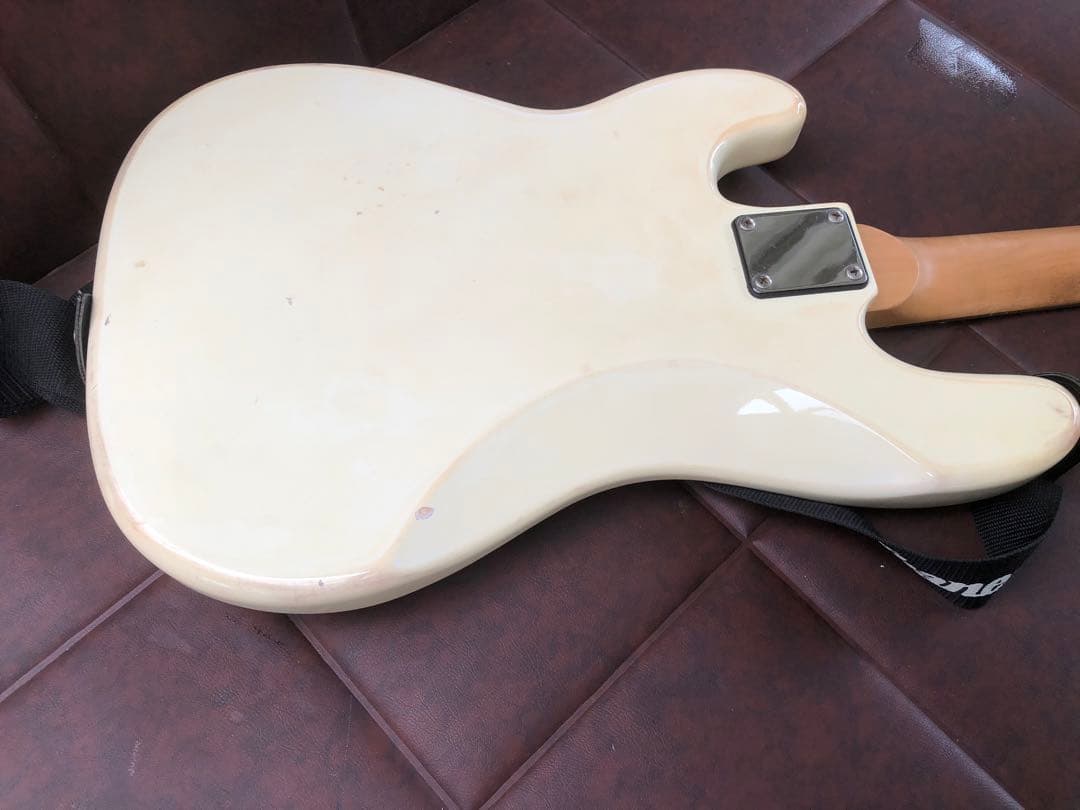 Legend by Aria Pro II エレキギター (J099)