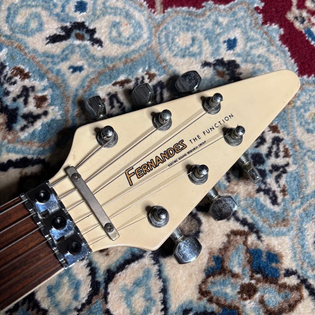 レア　Fernandes BSV-70 フライングV ホワイト　ヴィンテージ